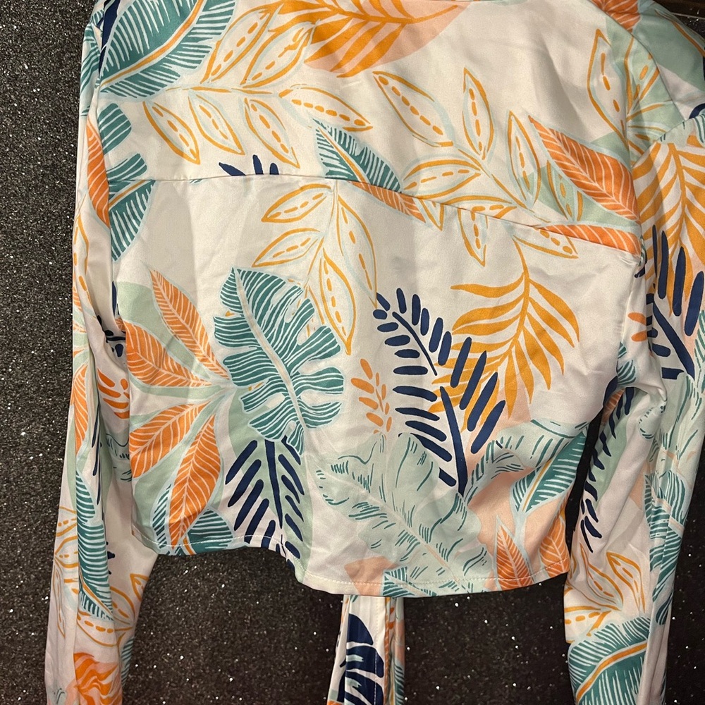 Tropical Print Crop Top - Multicolor